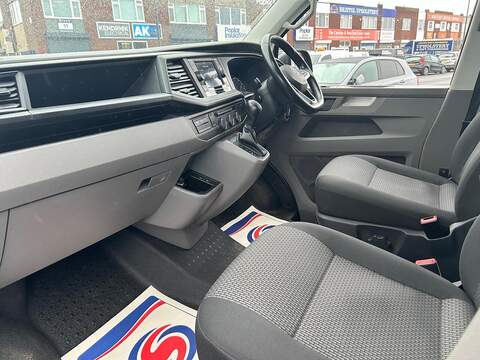 Volkswagen Transporter 2.0 BiTDI T32 Highline Kombi DSG 4Motion SWB Euro 6 (s/s) 5dr - U497