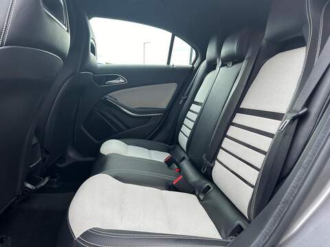 Mercedes-Benz A Class 1.5 A180 CDI ECO SE Hatchback 5dr Diesel Manual Euro 5 (s/s) (109 ps) - U499