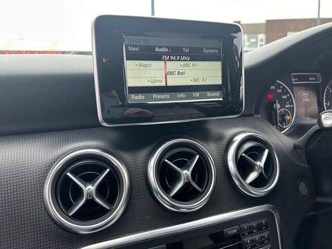 Mercedes-Benz A Class 1.5 A180 CDI ECO SE Hatchback 5dr Diesel Manual Euro 5 (s/s) (109 ps) - U499