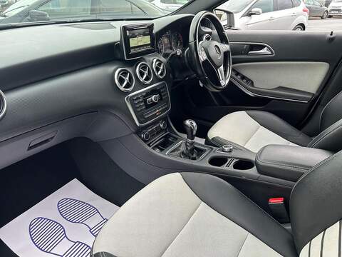 Mercedes-Benz A Class 1.5 A180 CDI ECO SE Hatchback 5dr Diesel Manual Euro 5 (s/s) (109 ps) - U499