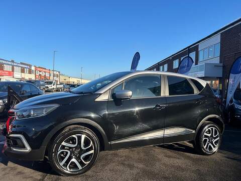 Renault Captur Captur 1.5 dCi ENERGY Iconic Euro 6 (s/s) 5dr - U50