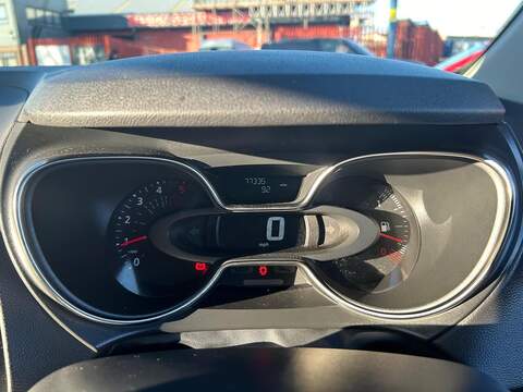 Renault Captur Captur 1.5 dCi ENERGY Iconic Euro 6 (s/s) 5dr - U50