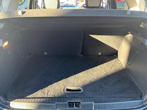 Renault Captur Captur 1.5 dCi ENERGY Iconic Euro 6 (s/s) 5dr - U50