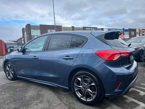 Ford Focus 1.0T EcoBoost ST-Line Hatchback 5dr Petrol Manual Euro 6 (s/s) (125 ps) - U500
