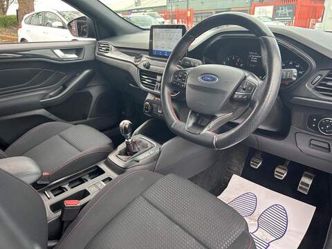 Ford Focus 1.0T EcoBoost ST-Line Hatchback 5dr Petrol Manual Euro 6 (s/s) (125 ps) - U500