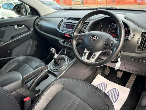 Kia Sportage 2.0 CRDi First Edition SUV 5dr Diesel Manual AWD Euro 5 (134 bhp) - U501