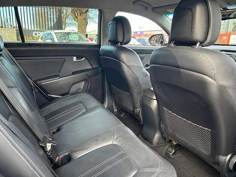 Kia Sportage 2.0 CRDi First Edition SUV 5dr Diesel Manual AWD Euro 5 (134 bhp) - U501