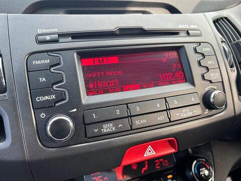 Kia Sportage 2.0 CRDi First Edition SUV 5dr Diesel Manual AWD Euro 5 (134 bhp) - U501