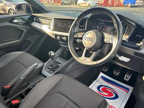 Audi A1 1.0 TFSI 30 S line Sportback 5dr Petrol Manual Euro 6 (s/s) (116 ps) - U504