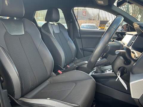 Audi A1 1.0 TFSI 30 S line Sportback 5dr Petrol Manual Euro 6 (s/s) (116 ps) - U504