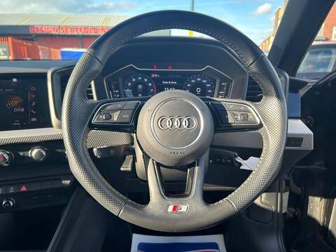 Audi A1 1.0 TFSI 30 S line Sportback 5dr Petrol Manual Euro 6 (s/s) (116 ps) - U504