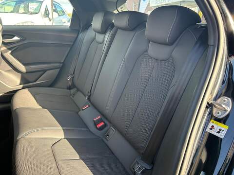 Audi A1 1.0 TFSI 30 S line Sportback 5dr Petrol Manual Euro 6 (s/s) (116 ps) - U504