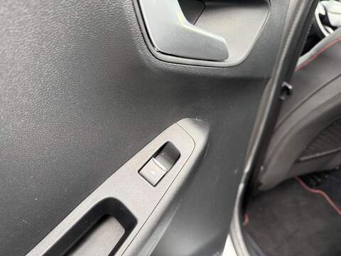 Ford Puma 1.0T EcoBoost MHEV ST-Line SUV 5dr Petrol Manual Euro 6 (s/s) (125 ps) - U516