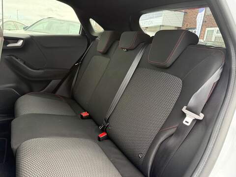 Ford Puma 1.0T EcoBoost MHEV ST-Line SUV 5dr Petrol Manual Euro 6 (s/s) (125 ps) - U516