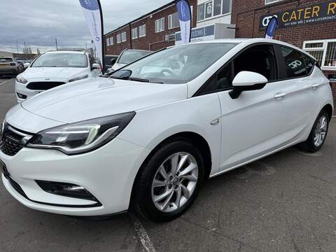 Vauxhall Astra 1.0i Turbo ecoTEC Design Hatchback 5dr Petrol Manual Euro 6 (s/s) (105 ps) - U517