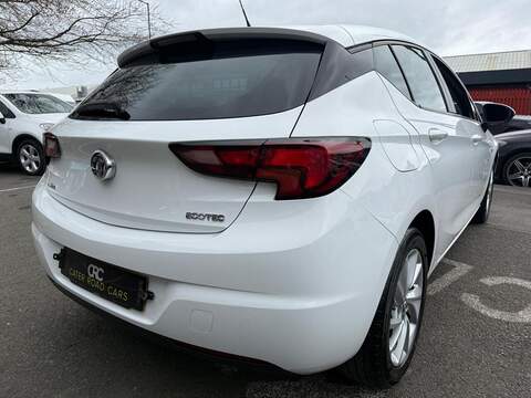 Vauxhall Astra 1.0i Turbo ecoTEC Design Hatchback 5dr Petrol Manual Euro 6 (s/s) (105 ps) - U517