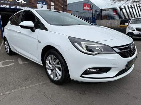 Vauxhall Astra 1.0i Turbo ecoTEC Design Hatchback 5dr Petrol Manual Euro 6 (s/s) (105 ps) - U517