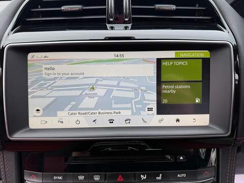 Jaguar F-PACE 2.0 D180 Chequered Flag SUV 5dr Diesel Auto AWD Euro 6 (s/s) (180 ps) - U519