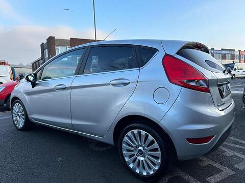 Ford Fiesta Fiesta 1.6 Titanium 5dr - U52