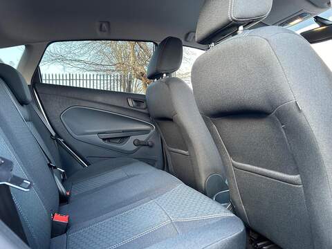 Ford Fiesta Fiesta 1.6 Titanium 5dr - U52