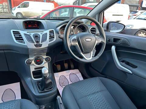Ford Fiesta Fiesta 1.6 Titanium 5dr - U52
