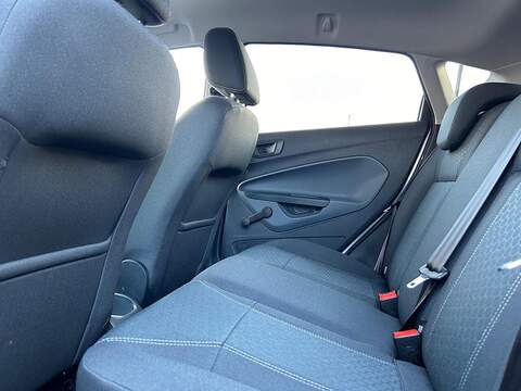 Ford Fiesta Fiesta 1.6 Titanium 5dr - U52