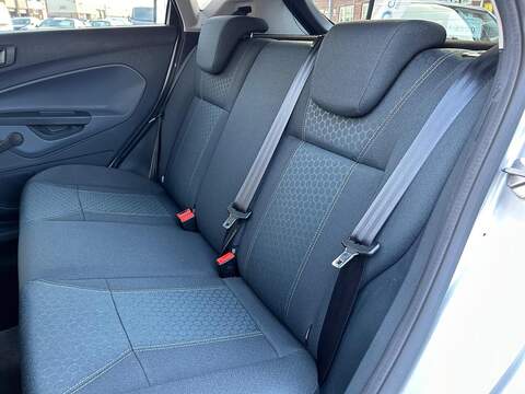 Ford Fiesta Fiesta 1.6 Titanium 5dr - U52