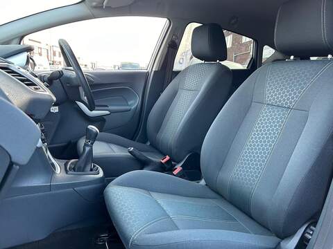 Ford Fiesta Fiesta 1.6 Titanium 5dr - U52