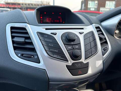 Ford Fiesta Fiesta 1.6 Titanium 5dr - U52