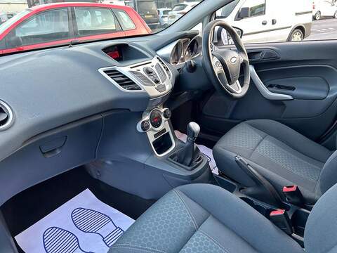 Ford Fiesta Fiesta 1.6 Titanium 5dr - U52