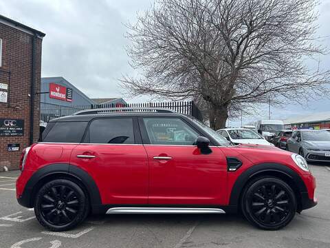 MINI Countryman 1.5 Cooper SUV 5dr Petrol Auto Euro 6 (s/s) (136 ps) - U521