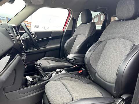 MINI Countryman 1.5 Cooper SUV 5dr Petrol Auto Euro 6 (s/s) (136 ps) - U521