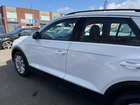 Volkswagen T-Roc 1.6 TDI SE SUV 5dr Diesel Manual Euro 6 (s/s) (115 ps) - U522