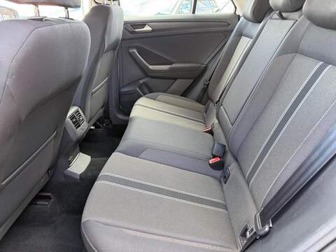 Volkswagen T-Roc 1.6 TDI SE SUV 5dr Diesel Manual Euro 6 (s/s) (115 ps) - U522