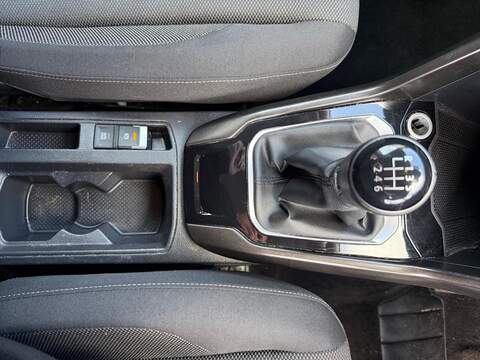 Volkswagen T-Roc 1.6 TDI SE SUV 5dr Diesel Manual Euro 6 (s/s) (115 ps) - U522