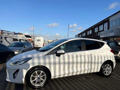 Ford Fiesta 1.0T EcoBoost Zetec Hatchback 5dr Petrol Manual Euro 6 (s/s) (100 ps) - U525