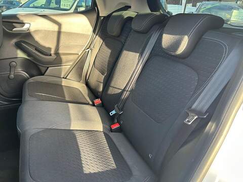 Ford Fiesta 1.0T EcoBoost Zetec Hatchback 5dr Petrol Manual Euro 6 (s/s) (100 ps) - U525