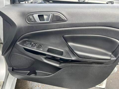 Ford EcoSport 1.0T EcoBoost GPF ST-Line SUV 5dr Petrol Manual Euro 6 (s/s) (125 ps) - U529