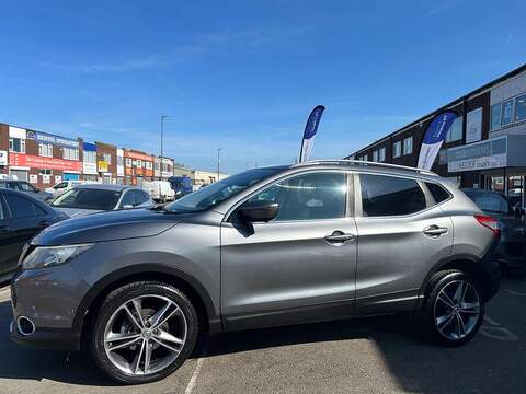 Nissan Qashqai 1.6 dCi Tekna SUV 5dr Diesel Manual 2WD Euro 5 (s/s) (130 ps) - U534