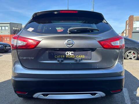 Nissan Qashqai 1.6 dCi Tekna SUV 5dr Diesel Manual 2WD Euro 5 (s/s) (130 ps) - U534