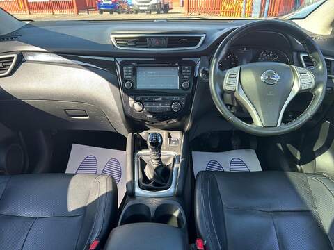 Nissan Qashqai 1.6 dCi Tekna SUV 5dr Diesel Manual 2WD Euro 5 (s/s) (130 ps) - U534