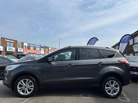 Ford Kuga 1.5 TDCi Titanium SUV 5dr Diesel Manual Euro 6 (s/s) (120 ps) - U535