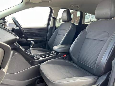 Ford Kuga 1.5 TDCi Titanium SUV 5dr Diesel Manual Euro 6 (s/s) (120 ps) - U535