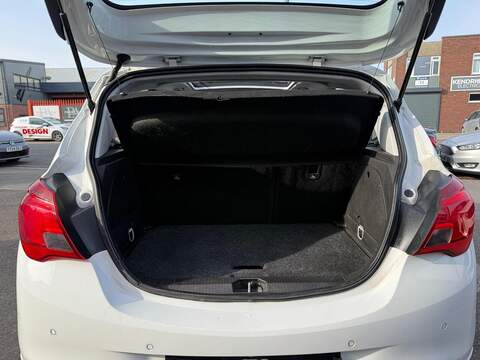 Vauxhall Corsa 1.0i Turbo ecoFLEX SRi VX Line Hatchback 5dr Petrol Manual Euro 6 (s/s) (115 ps) - U538