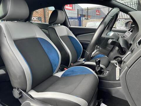 Volkswagen Polo 1.4 TSI BlueMotion Tech ACT BlueGT Hatchback 3dr Petrol Manual Euro 6 (s/s) (150 ps) - U539