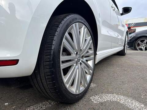 Volkswagen Polo 1.4 TSI BlueMotion Tech ACT BlueGT Hatchback 3dr Petrol Manual Euro 6 (s/s) (150 ps) - U539