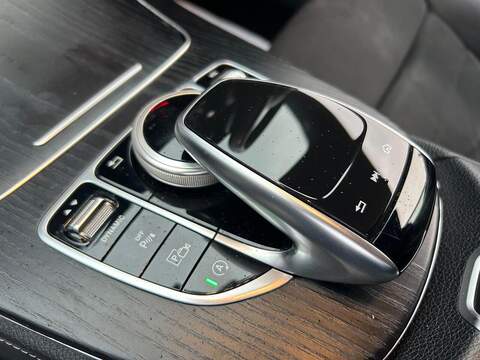 Mercedes-Benz E Class 2.0 E220d AMG Line Coupe 2dr Diesel G-Tronic+ Euro 6 (s/s) (194 ps) - U543