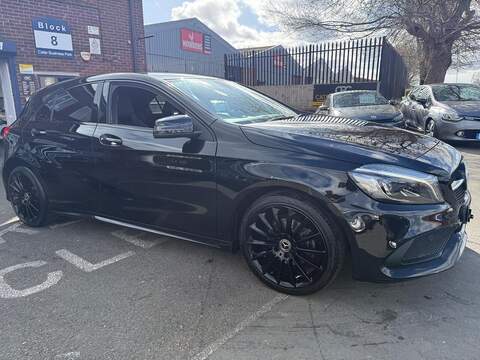 Mercedes-Benz A Class 2.1 A200d AMG Line (Premium) Hatchback 5dr Diesel 7G-DCT Euro 6 (s/s) (136 ps) - U544