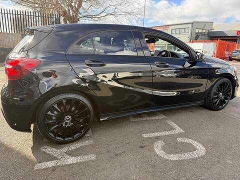 Mercedes-Benz A Class 2.1 A200d AMG Line (Premium) Hatchback 5dr Diesel 7G-DCT Euro 6 (s/s) (136 ps) - U544
