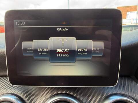 Mercedes-Benz A Class 2.1 A200d AMG Line (Premium) Hatchback 5dr Diesel 7G-DCT Euro 6 (s/s) (136 ps) - U544